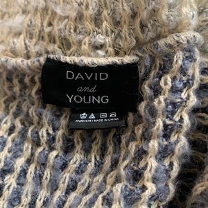 David and Young scarf
